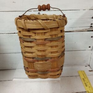 Vintage Small Woven Handbasket, Split Wood, With Swing Handle, Wooden Hand Grip